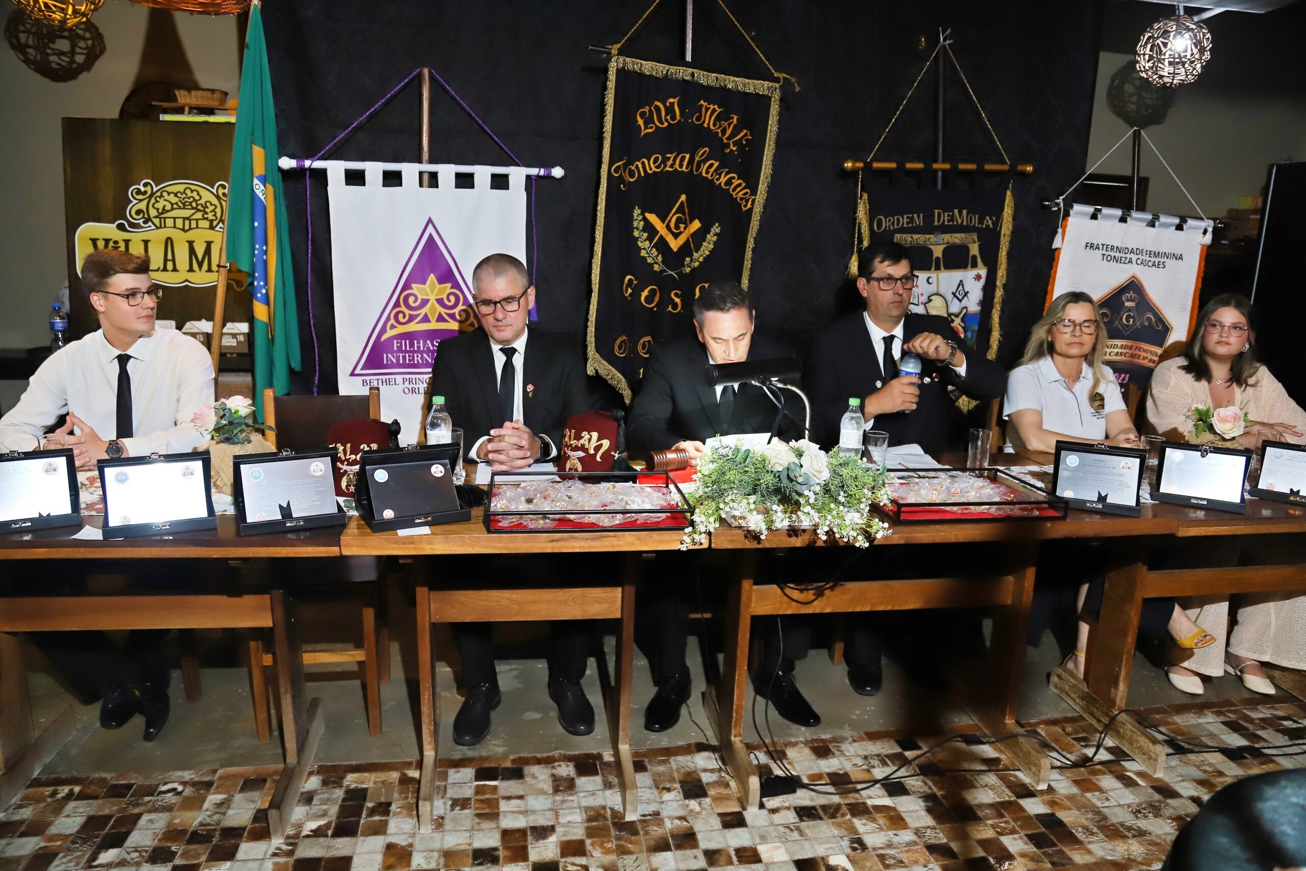 Loja Toneza Cascaes comemora 45 anos de Fundação