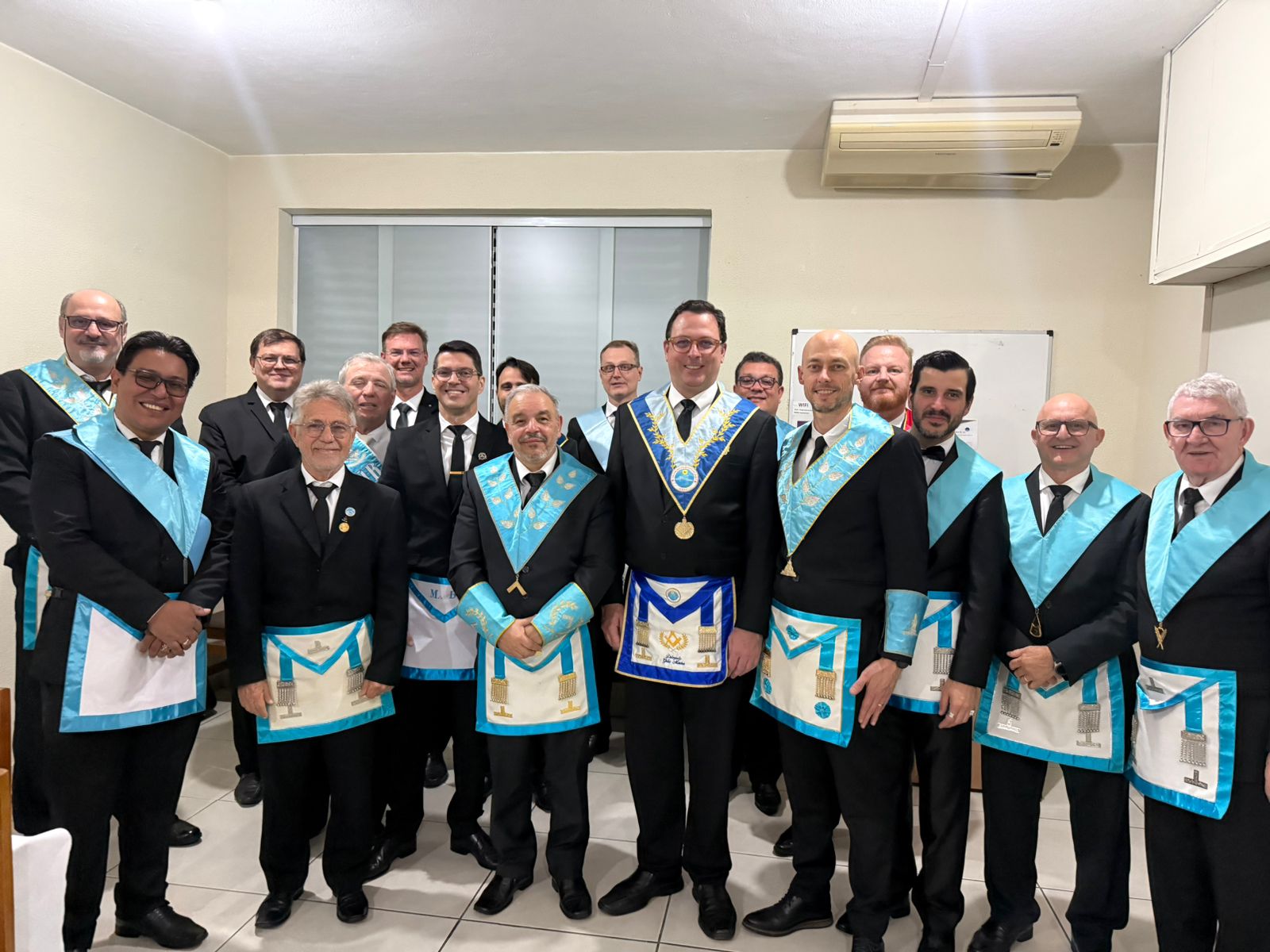 Exaltação na Loja Amigos para Sempre